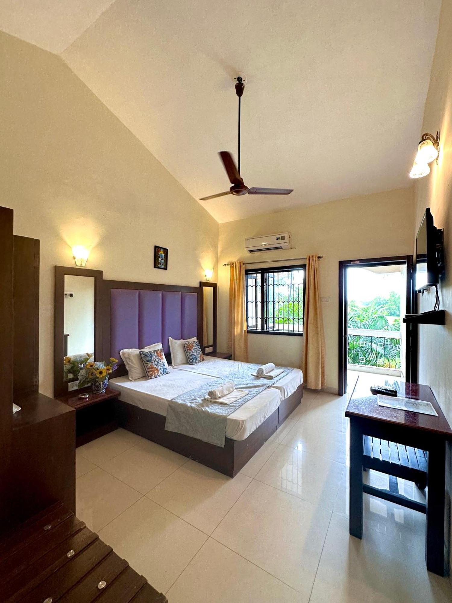 Hotel Riverside Baga Exterior foto
